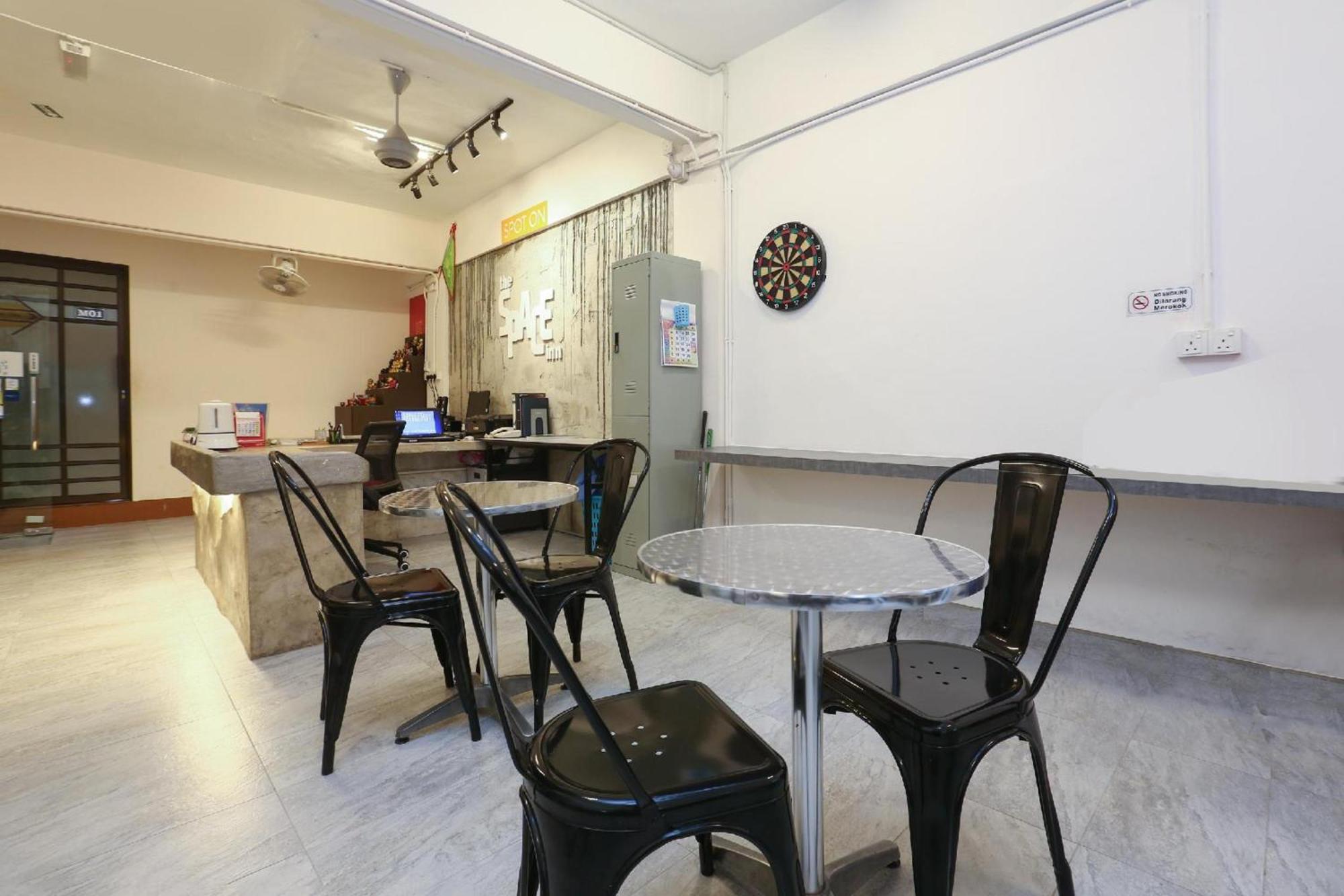 Spot On 90587 The Space Inn Kuala Terengganu Buitenkant foto